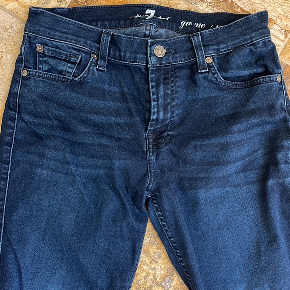 7 for all mankind Gwenevere sz29 dark blue wash w/intentional fading/distressing - Picture 2 of 12